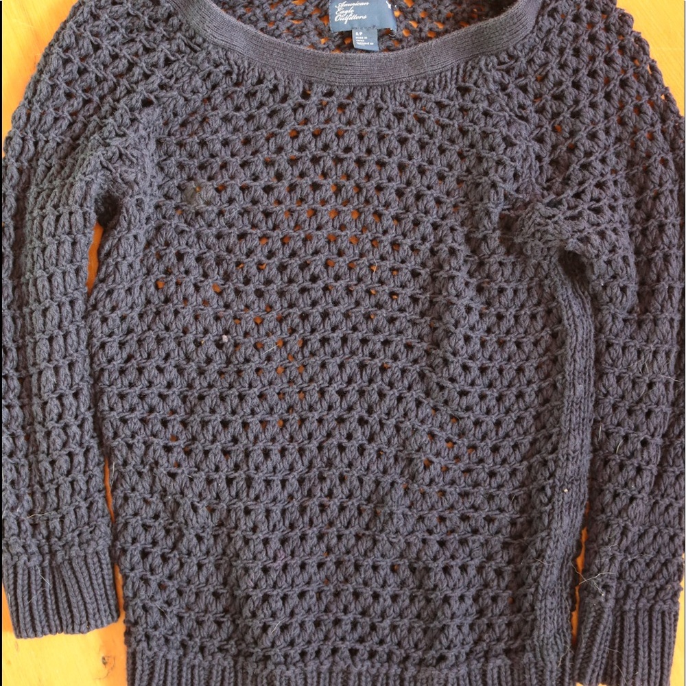 American Eagle sweater